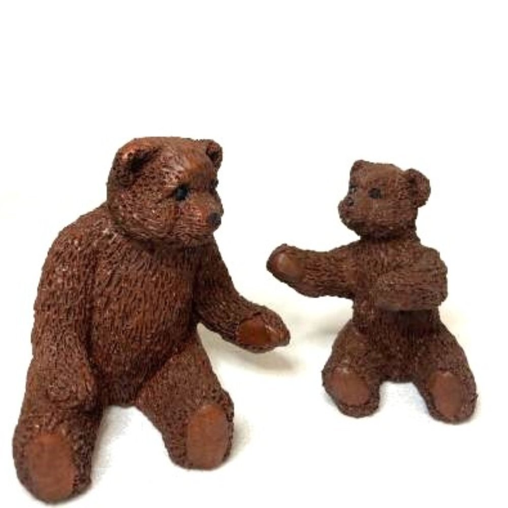 Vtg Red Mill Mfg Lot of 2 Sitting Bears Pecan Resin Faux Wood
